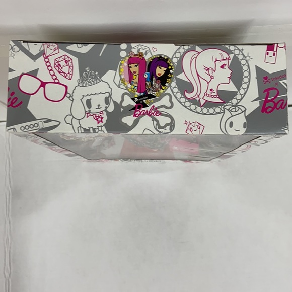 NRFB OBO Collectible Barbie Tokidoki Pink - Picture 9 of 15